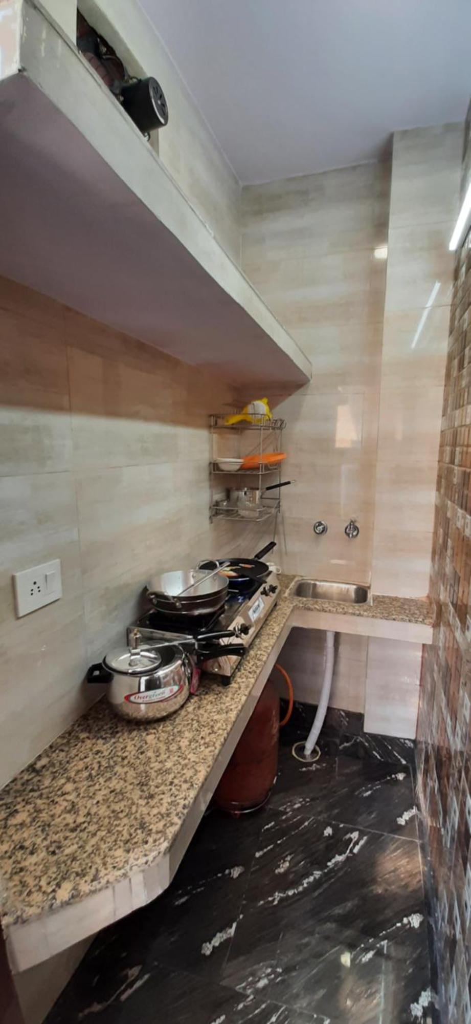 Guest house Aggarwal Lajpat Nagar, With Private Kitchen Android Tv Wifi And Fridge